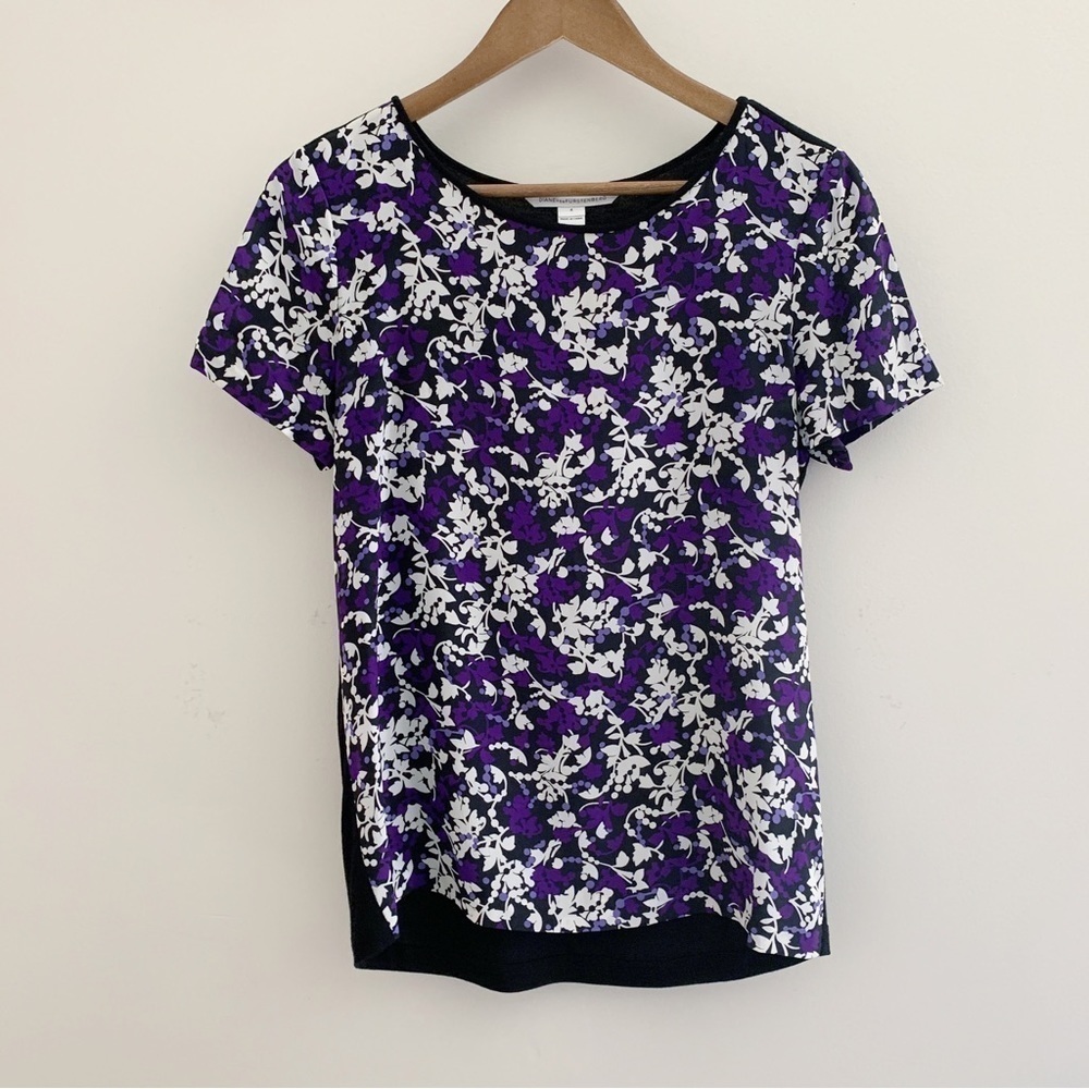 Diane von Furstenberg Purple Floral Silk Blouse Sz 4